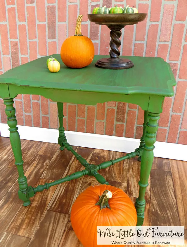 Dixie Belle Evergreen Chalk Paint