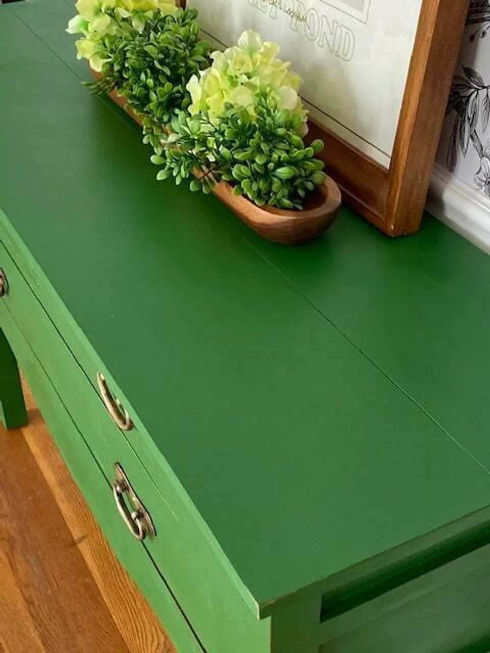 Dixie Belle Evergreen Chalk Paint
