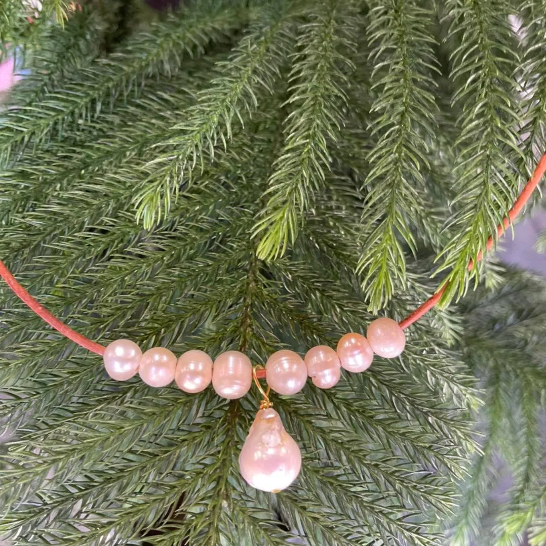 HC 9 Beauty Angels Pearls Necklace