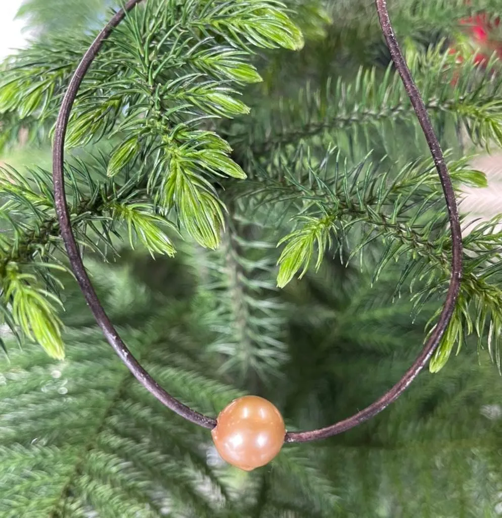  One Single Angel  Golden Freshwater Cultured Pearl 14mm