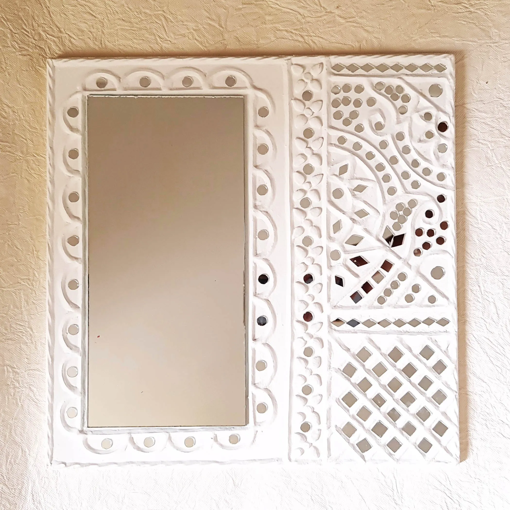 White Handcrafted Mud Art Wall Decor Mirror